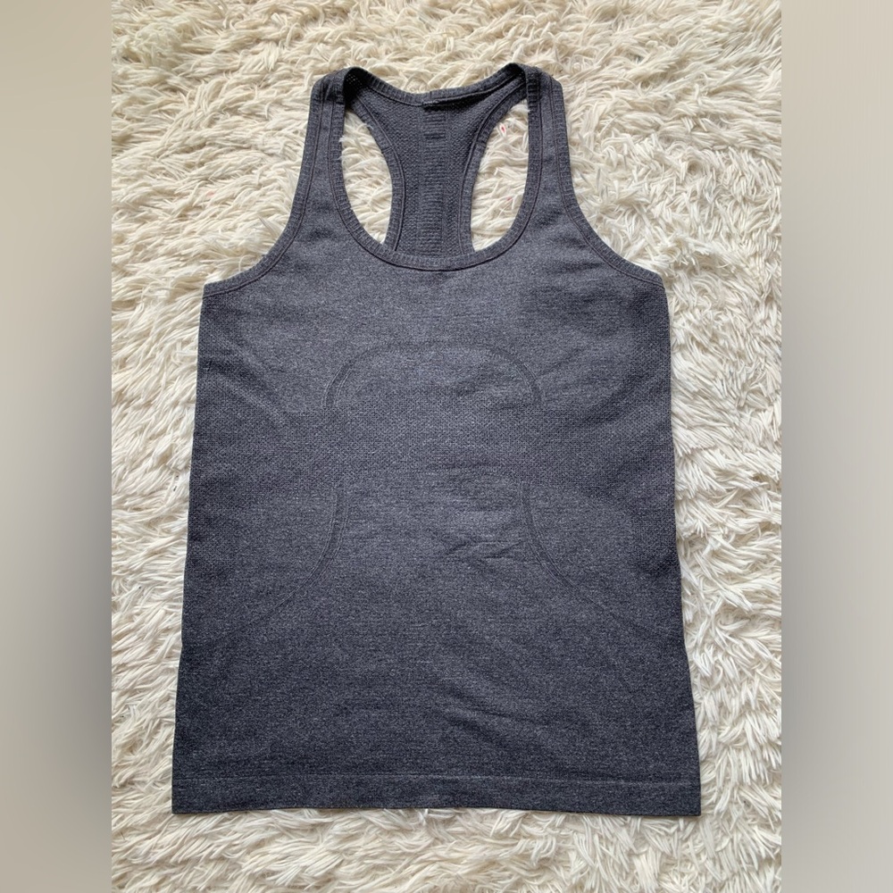 Lululemon Swiftly Tech Racerback Size 8 - Picture 3 of 9